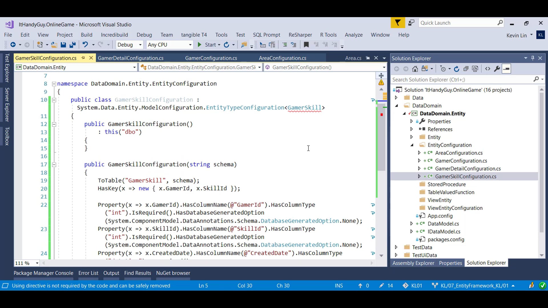 T009_02_EntityConfiguration.mp4